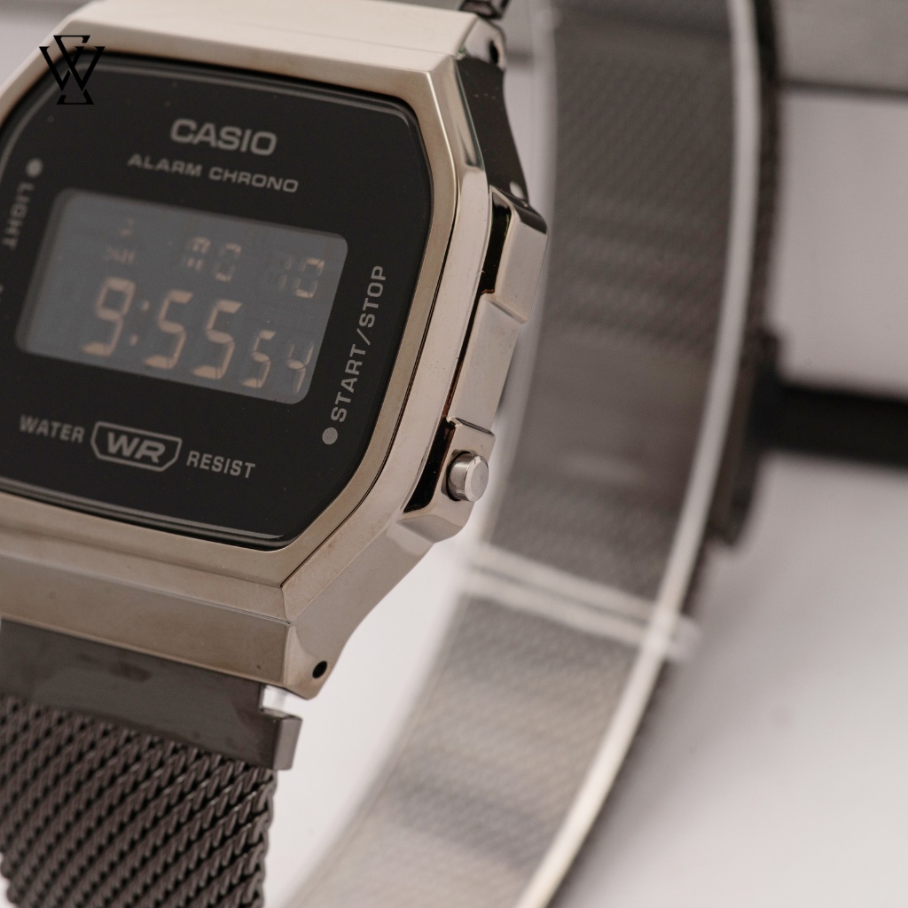 Đồng Hồ Điện Tử Nữ Casio WATCHSTORE B650WD-1ADF, Mặt Kính Vuông 41mm, Dây Kim Loại, Vỏ Nhựa Bền Bỉ