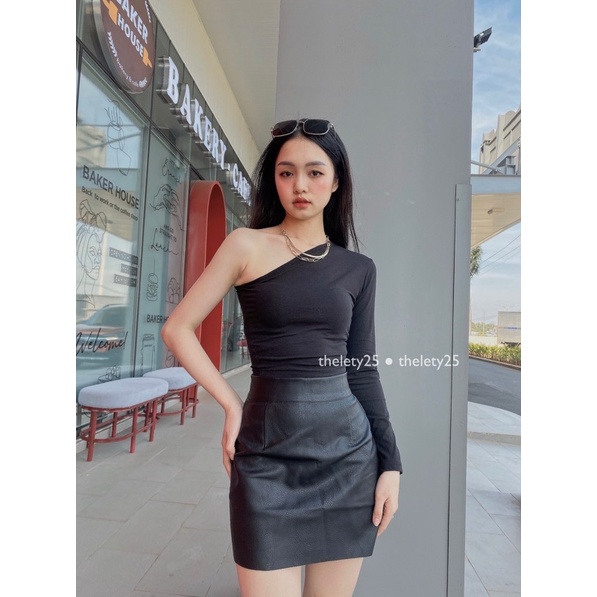 Áo Croptop Lệch Vai Tay Dài | 𝐭𝐡𝐞𝐥𝐞𝐭𝐲