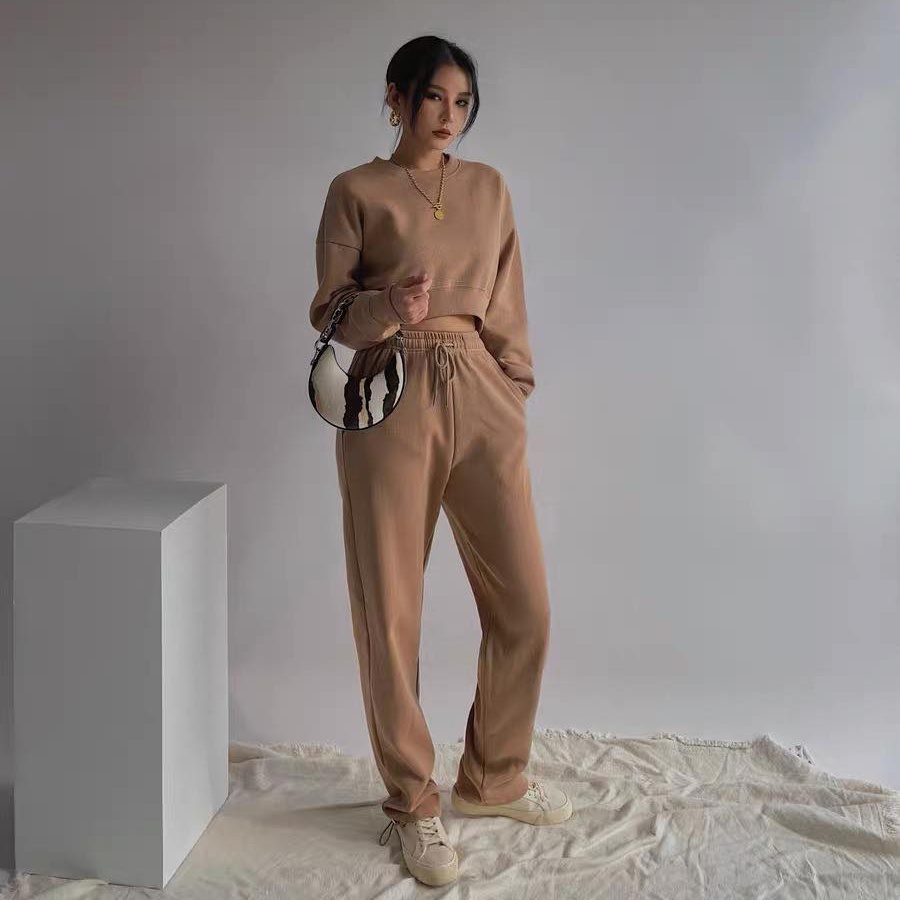 [KÈM VIDEO] Bộ Quần Áo Nữ Cổ Tròn Dài Tay Croptop Quần Dài Nỉ Tàu Cao Cấp Trơn Basic Thời Trang Sugal QA NU 017