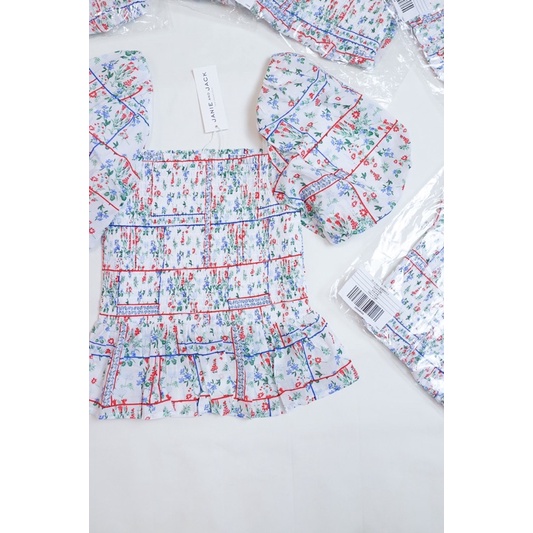Áo bé gái JANIE AND JACK -  FLORAL PATCHWORK SMOCKED PEPLUM TOP