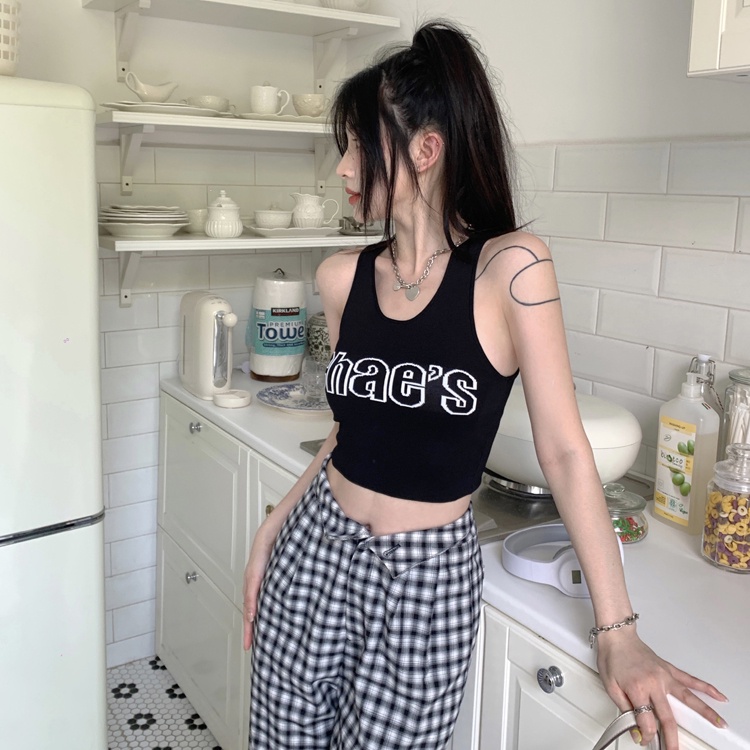 Áo Hai Dây Mùa Hè Dáng Ngắn Ôm Sát Họa Tiết Gia Vị Mỹ Độc Đáo Cho Nữ