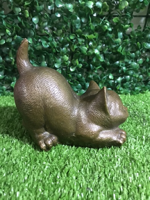 Tượng đồng con mèo