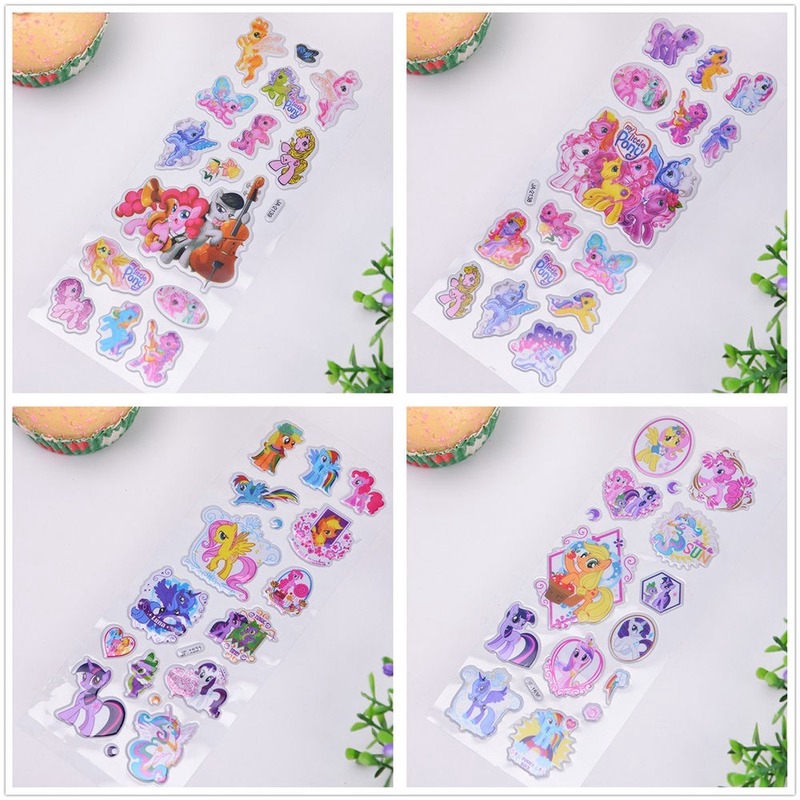 1 miếng dán trang trí thiết kế hình ngựa con 3d bằng pvc