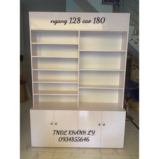 Kệ trưng bày nhựa đài loan cho tiệm nail,tiệm tóc