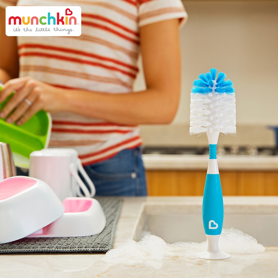 Cọ rửa bình sữa và núm ti Munchkin Deluxe MK15769