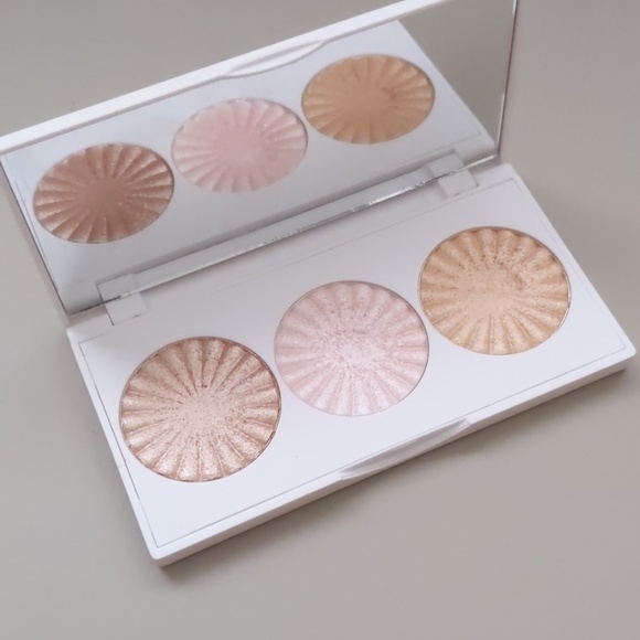 [Chính hãng]  Bảng phấn bắt Highlight Ofra Midi Palette 3 Ô màu trang điểm tiện dụng