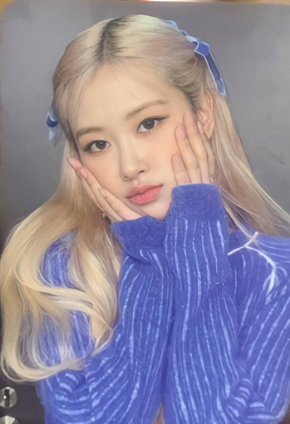 Mã SKAMLSC4315 giảm 10% đơn 100K] Card ảnh ROSÉ (BlackPink) Rose solo album -R- chính hãng | Shopee Việt Nam