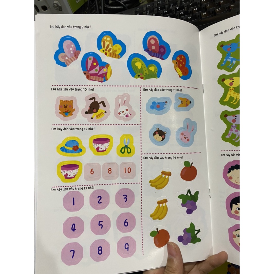 Sách - Hình dán thú vị rèn luyện tư duy ( Đinh Tị )