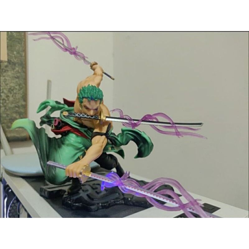 Mô hình Roronoa Zoro 18cm - Hiệu ứng kiếm