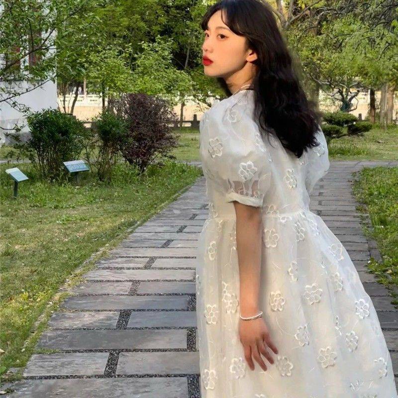 Váy babydoll Đầm Cổ Tròn Tay Phồng Phối Lưới Họa Tiết Hoa Thời Trang Mùa Hè Hàng Mới Năm 2021