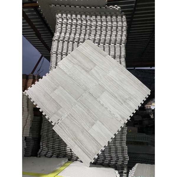 Thảm hoa văn kích thước 30cm 6k/1 tấm