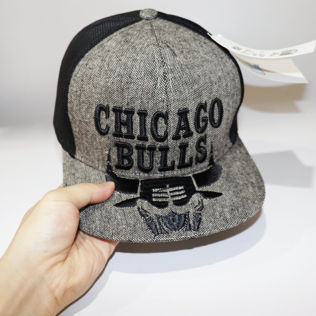 Nón Snapback Mũ Snapback Bulls Chicago Xám Lưới Đen 2021.