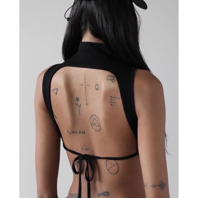 Áo croptop cổ lọ hở lưng MOODY NUDY | BigBuy360 - bigbuy360.vn