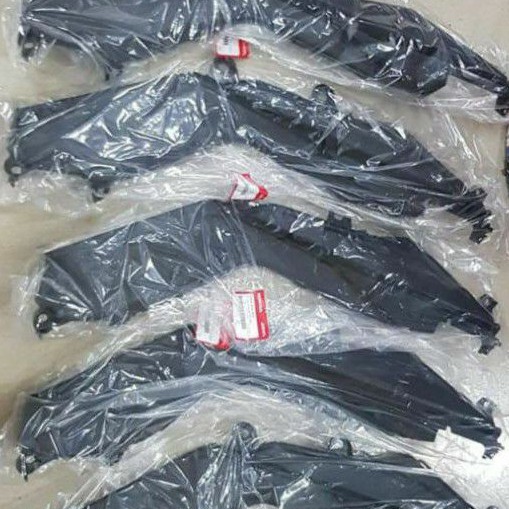 Cặp nhựa ốp sườn xe WINNER V1 zin honda chính hãng