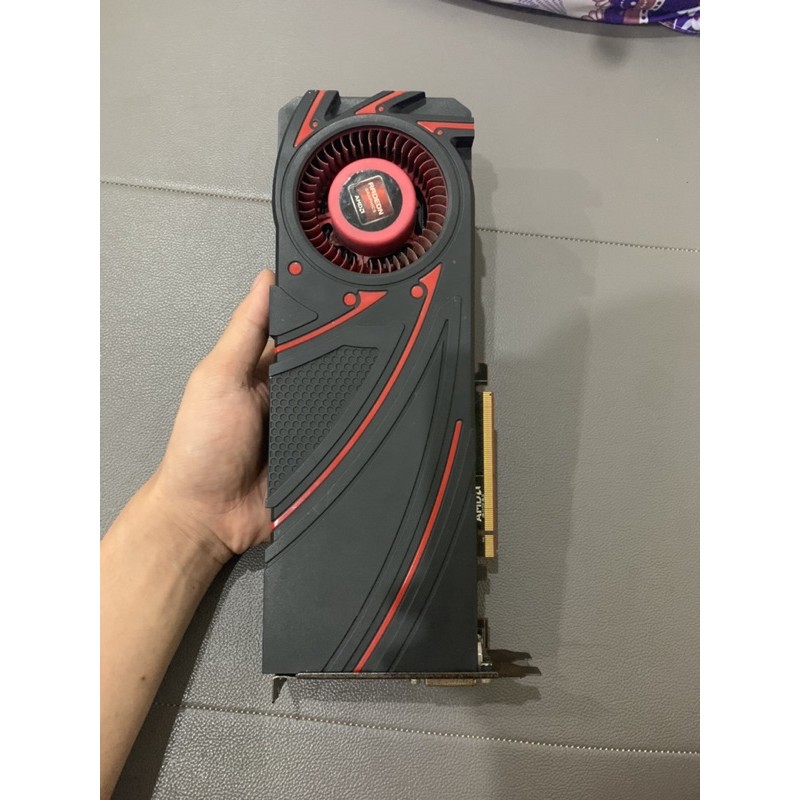 Card đồ hoạ R9 290 4GB