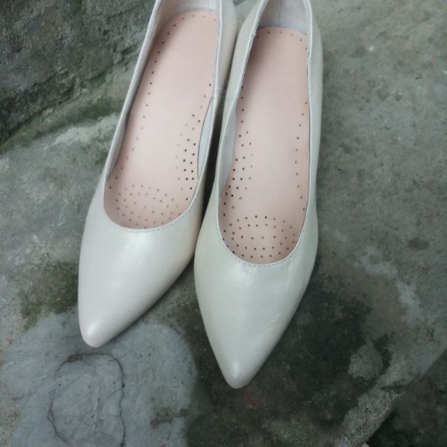 Giày c thu hương
