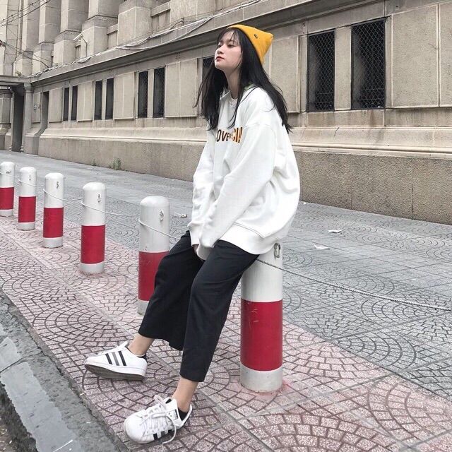 Sản phẩm gia đình làm: Áo nữ nam dài tay chữ ăn0-co-vờ ( ảnh thật cuối )