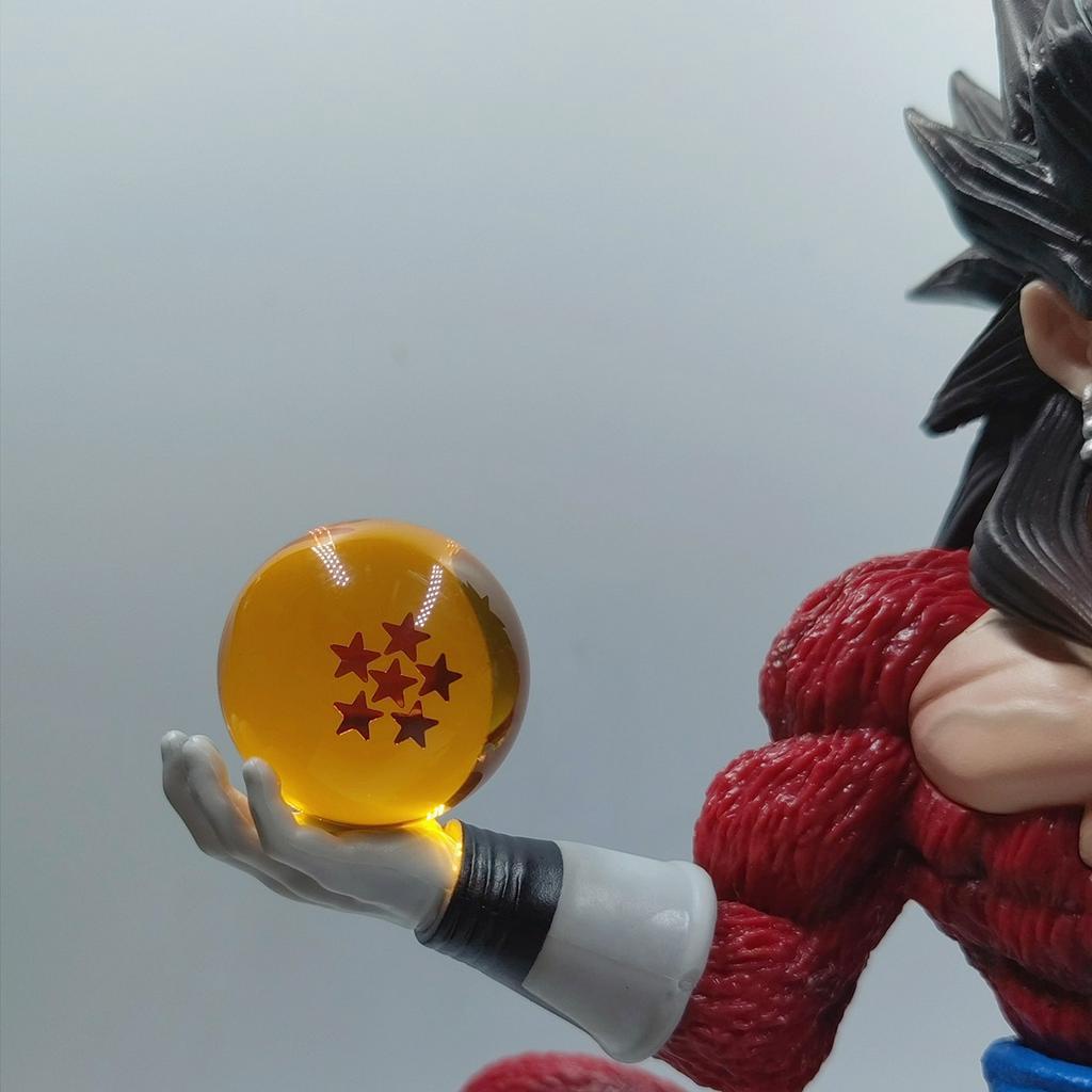 Mô hình DragonBall - Vegito cầm Ngọc Rồng