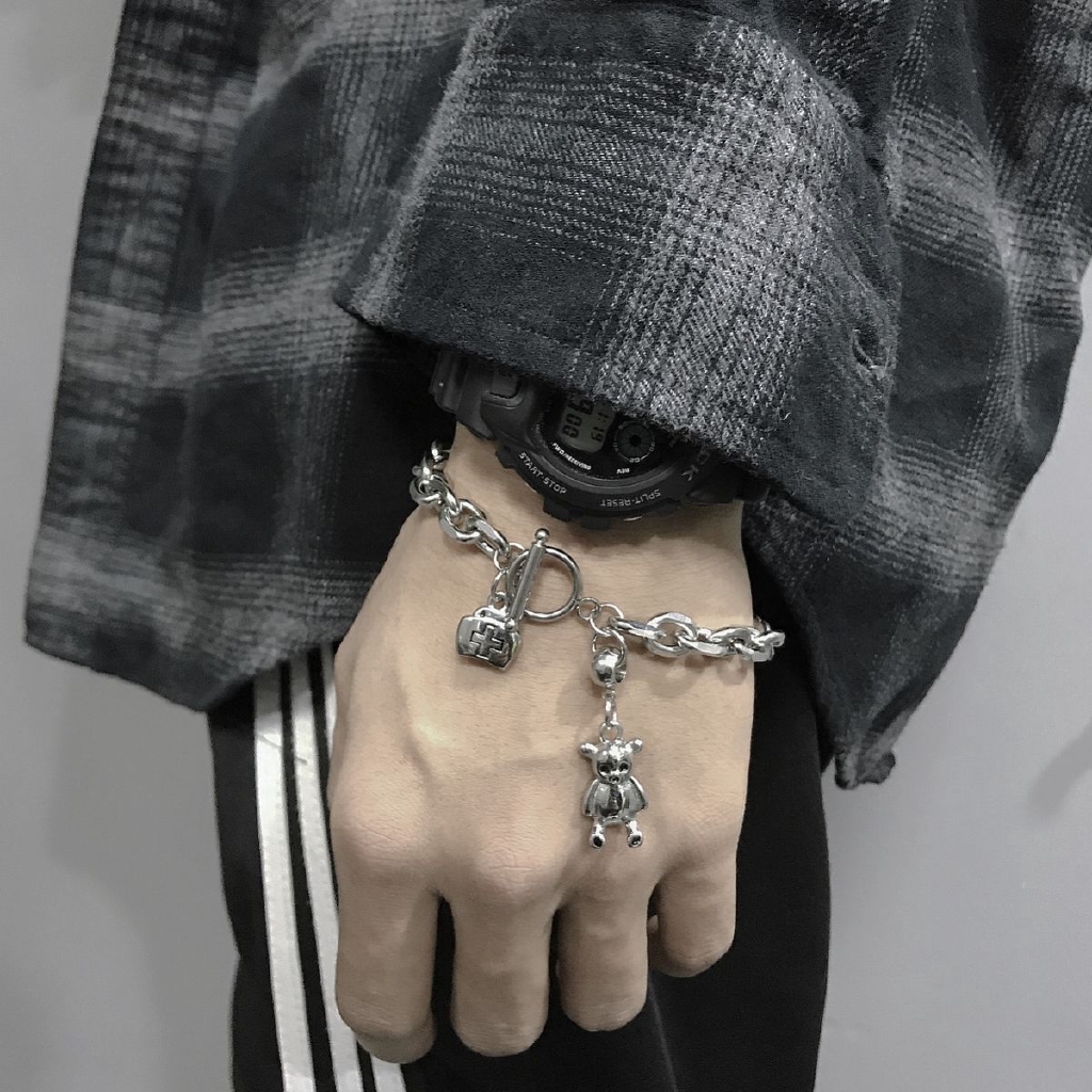 Vòng Tay Gắn Mặt Hình Gấu Cá Tính Độc Đáo Hợp Thời Trang