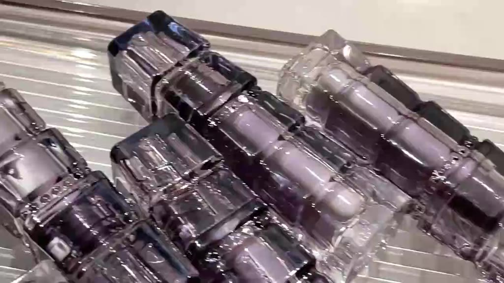 (Sỉ siêu rẻ)Son kem lì ZUK tone màu đỏ nâu đất,đỏ cam đất lên màu môi rất xinh,mịn môi và lâu trôi,son nội địa trung chính hãng 4g | BigBuy360 - bigbuy360.vn