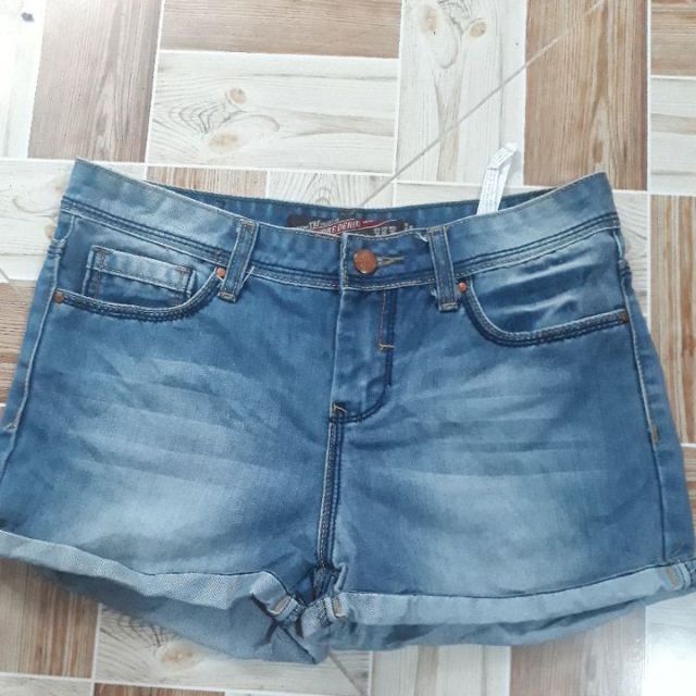 Sort jean chị thảo