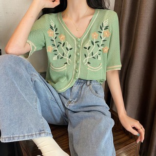 Áo len dệt kim thêu hoa dễ thương (có hình thật)