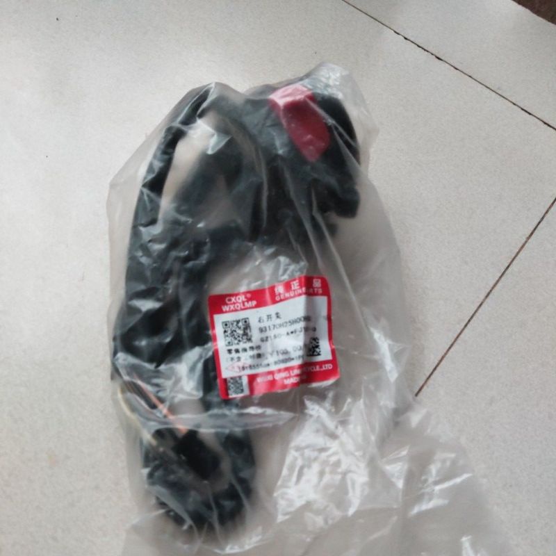 cùm công tắc phải xe moto suzuki gz150a