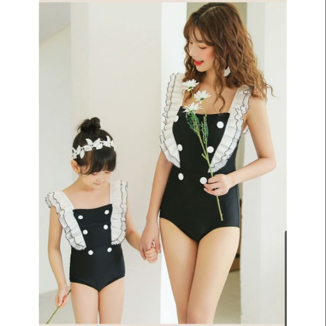 Bikini mẹ và bé