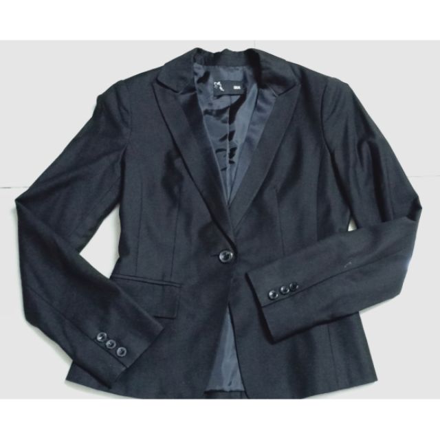Hai áo vest Hàn mới 98%