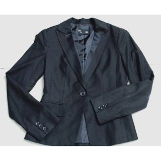 Hai áo vest hàn mới 98%