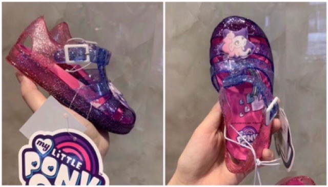 Xăngđan Nhựa Mềm Pony