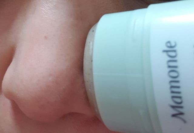 Thanh lăn mụn cám đầu đen vùng mũi cằm Mamonde Pore Clean Blackhead Stick