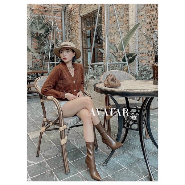 Giày boots nữ bốt bigtr cổ cao gót nhọn da mềm mũi nhọn ôm chân màu nâu đen