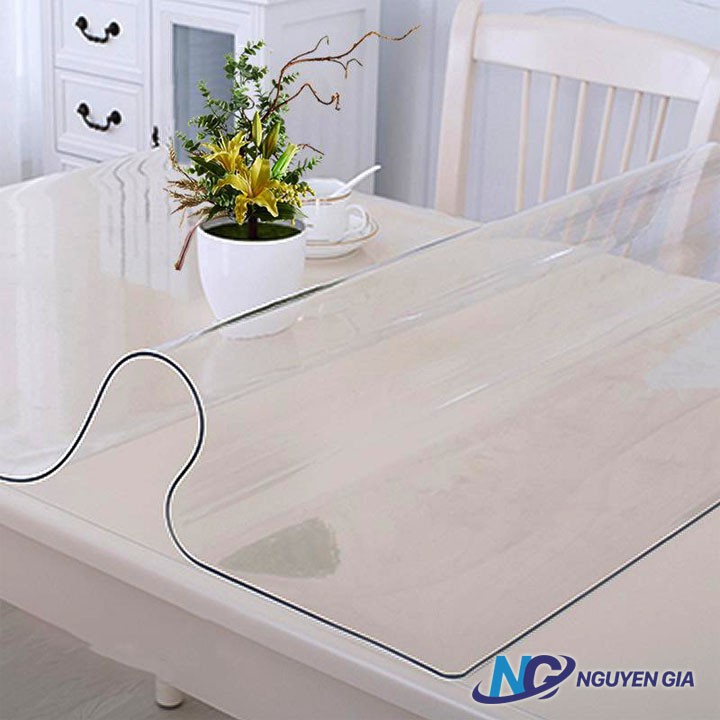 Tấm nhựa PVC trong suốt (0.6m x 1.2m) trải bàn 3mm.