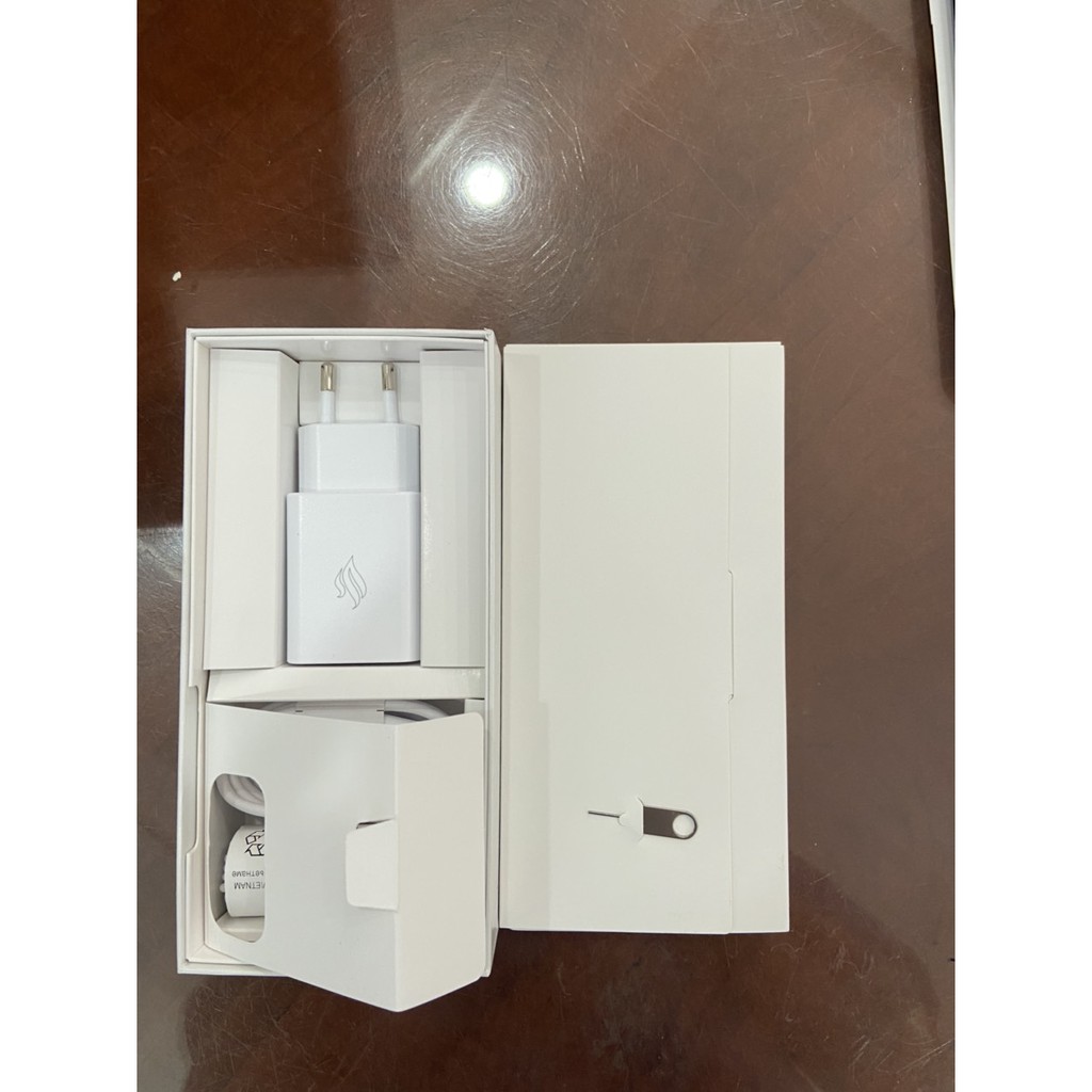 Điện thoại Vsmart Live 4 Ram 6GB Rom 64GB ( Bảo hành chính hãng 18 tháng) | BigBuy360 - bigbuy360.vn