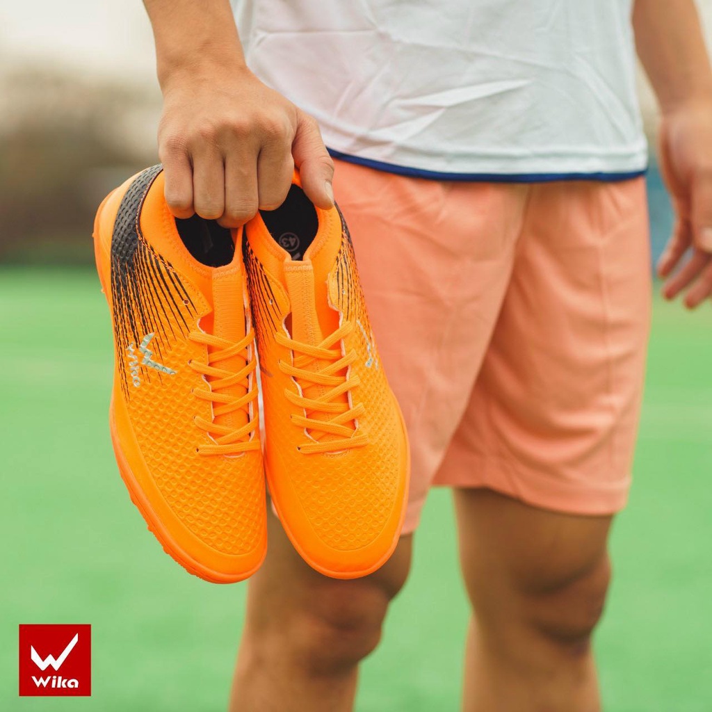 Giày Bóng Đá Nam Wika Flash Sân Cỏ Nhân Tạo Chính Hãng Chất Da Chống Bong Mềm Dẻo Khi Đi Không Đau Ôm Chân Bảo Vệ Gót