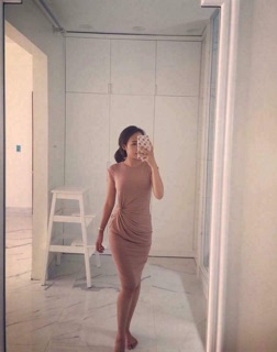 Đầm xoắn eo Thái lan