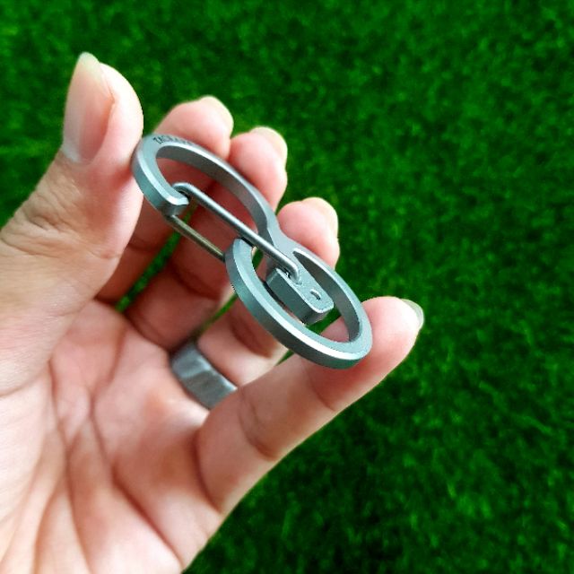 Móc khóa titan Tacray 2 đầu tròn cơ chế tháo ring nhanh