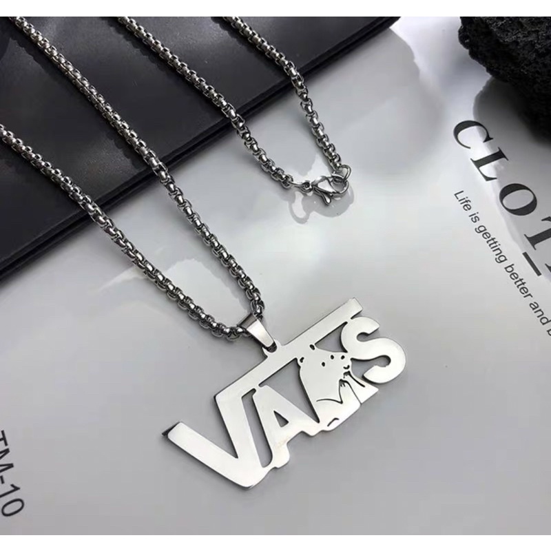 Vòng cổ thép titan hình mặt kí hiệu chữ Vans không gỉ phong cách hiphop rapper đường phố dành cho nam và nữ Unisex