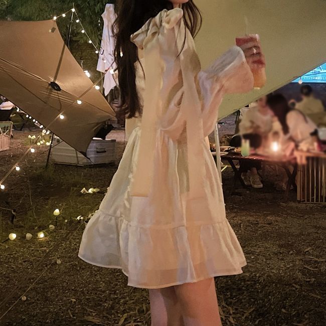 Đầm tay phồng phối lưới họa tiết bướm phong cách Pháp thời trang mùa thu xinh xắn cho bé gái