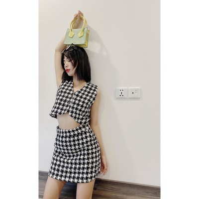 YU CHERRY | Áo khoác gi lê nữ vải tweed Gingham Gile YA365