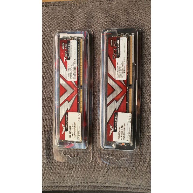 Ram ddr4 8gb bus 3200 team mới bảo hành hãng