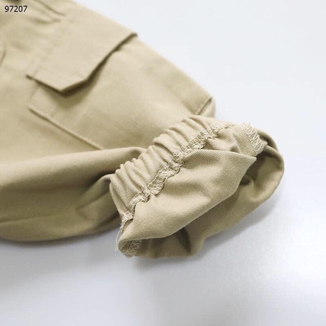 Quần kaki bé trai túi hộp