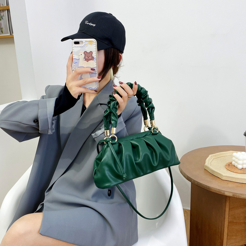 Túi đeo chéo JASMIN NOIR hợp thời trang sành điệu cho nữ