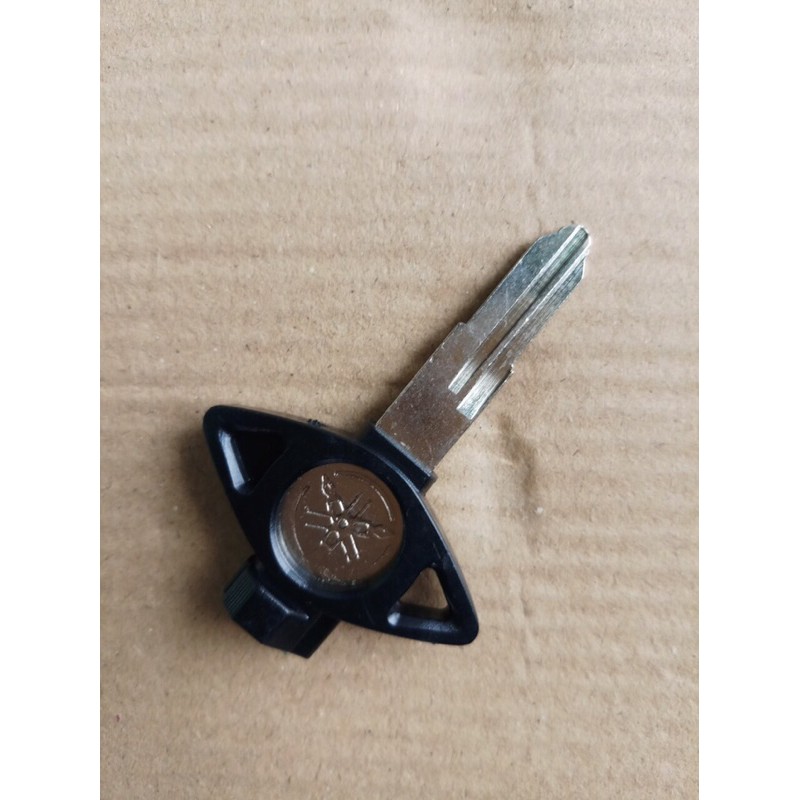 Combo 2 phôi chìa khoá xe YAMAHA ( rảnh phải , loại 2 rảnh )