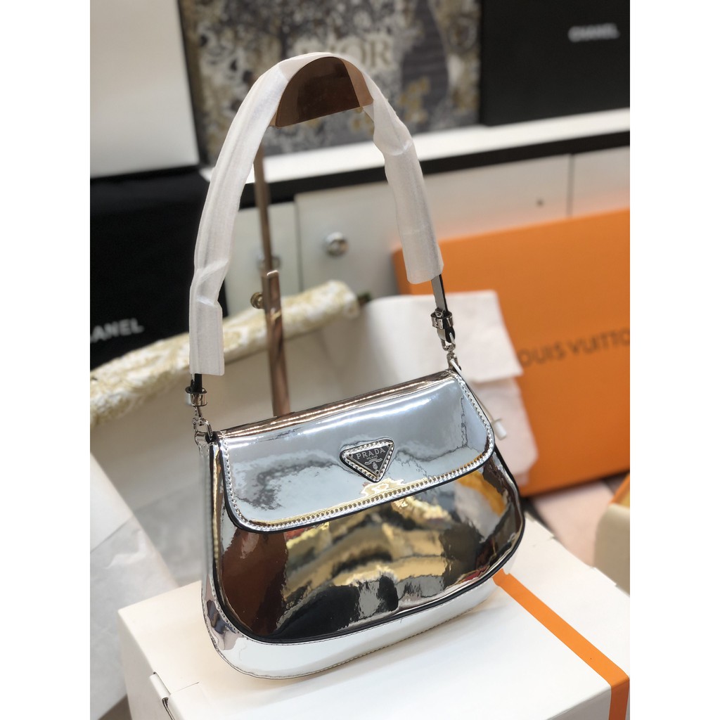 Túi quai da kẹp nách màu bạc size 22cm
