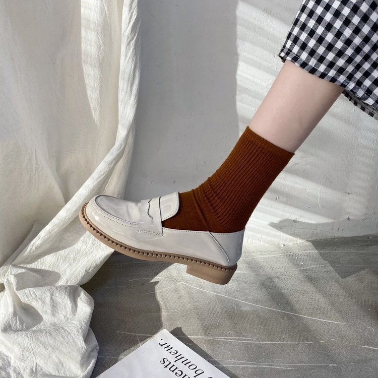 Giày lười da bóng phong cách xinh xắn cho nữ | BigBuy360 - bigbuy360.vn