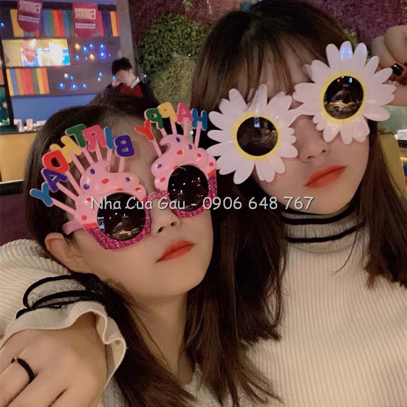 Mắt kính cute lạc lối luôn
