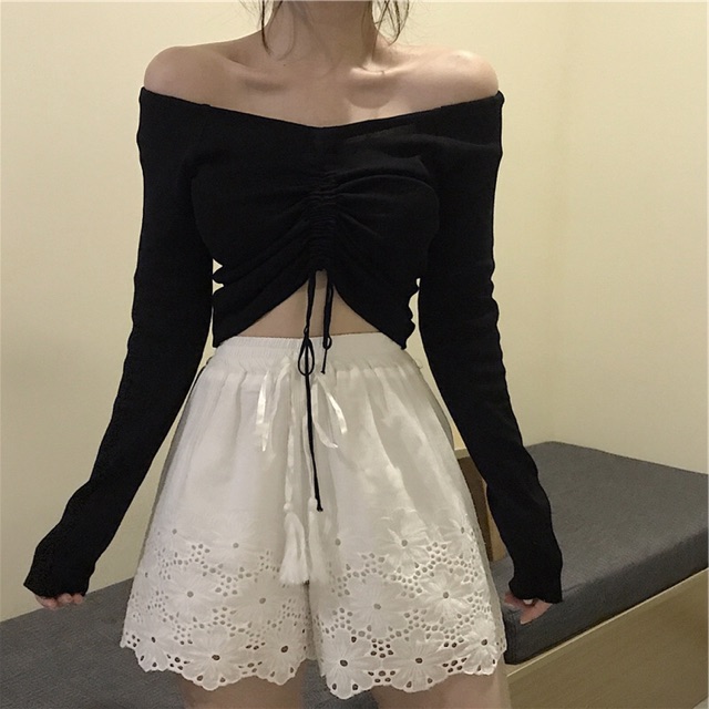 [Mã WAMT10K giảm 10k cho đơn 0k] Áo croptop trễ vai dài tay hở eo phong cách Hàn Quốc | BigBuy360 - bigbuy360.vn