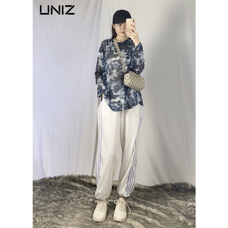 Quần Thể Thao Jogger Kẻ Sọc Xanh UNIZ (Màu Trắng), Dáng Dài, Cạp Cao, Form Thụng. Vải Umi, mềm Mai, Không Nhăn